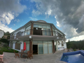 VILLA GANESH